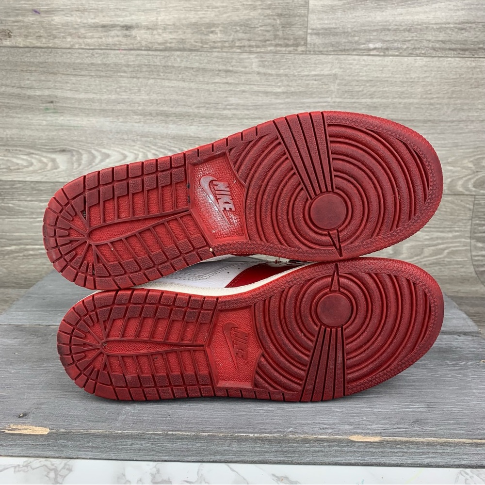Boys/Girls/Youth Air Jordan 1 Mid Athletic leather Shoes Red White size 4Y - Picture 8 of 10